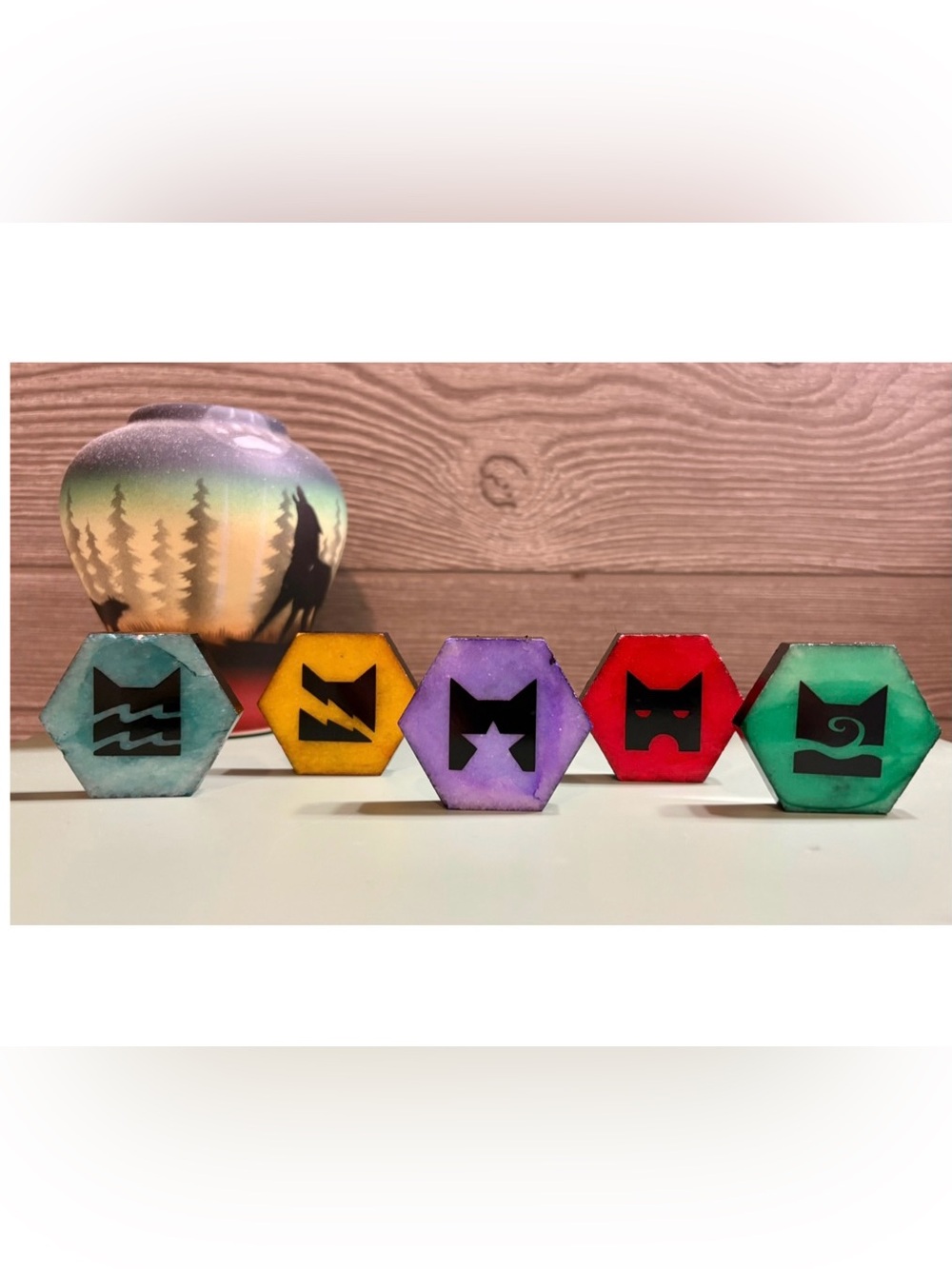 Warrior Cats Hexagon Decorative Tiles – Clan‑Inspired Resin Collectibles